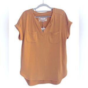 Cupio Spruce Yellow Short Sleeve Top